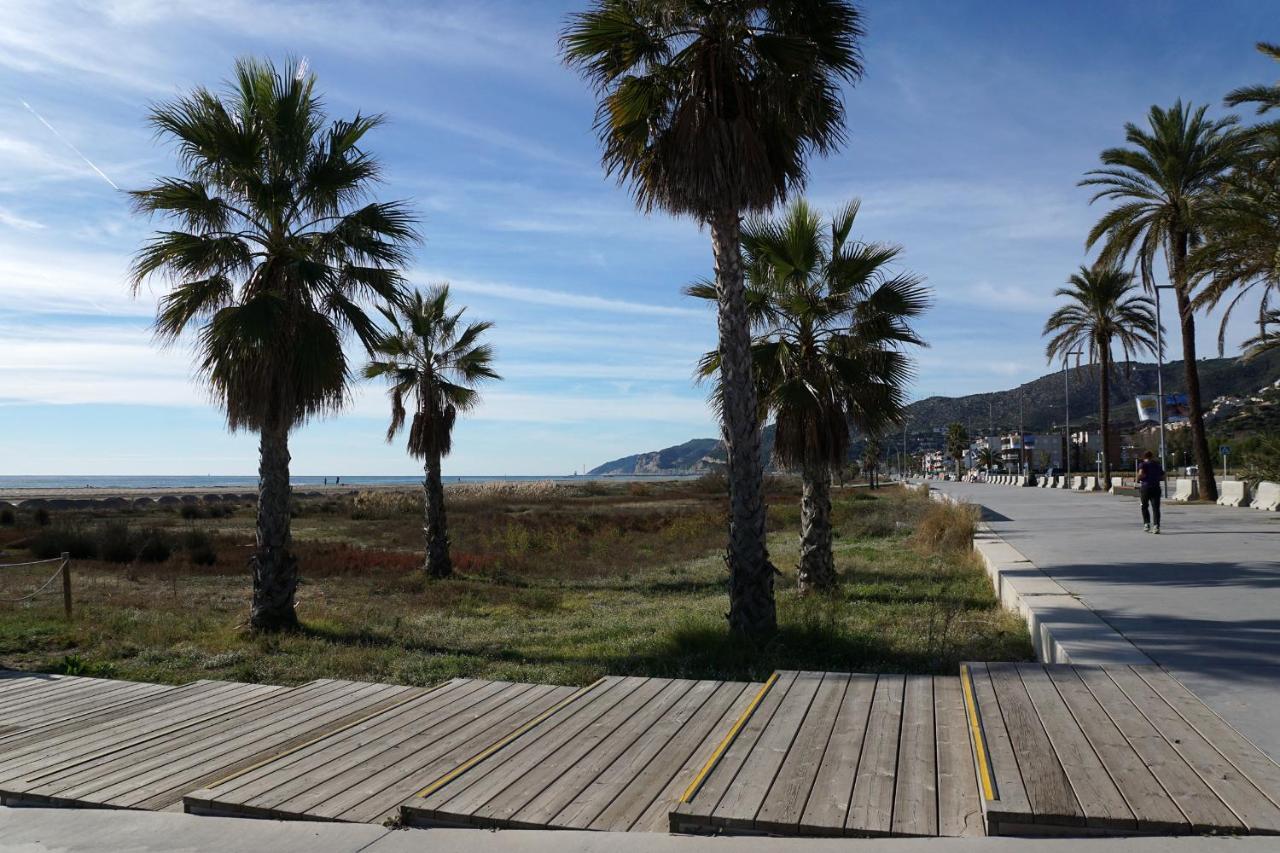 Beach Club House Apartment Castelldefels Exterior photo